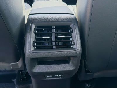 2026 Volkswagen Tiguan — photo 19 view