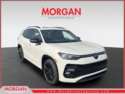 2026 Volkswagen Tiguan SE R-Line Black in Sandstone — front three-quarter view