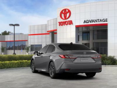 2026 Toyota Camry - Photo 9