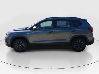 2024 Volkswagen Taos - Photo 4