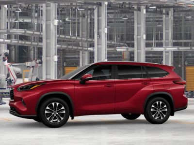 2026 Toyota Highlander — rear three-quarter view