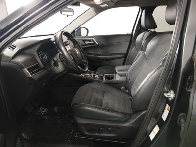 2024 Mitsubishi Outlander - Photo 21