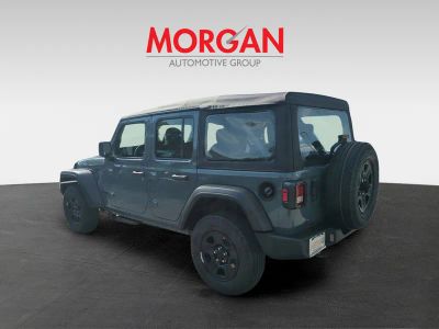 2026 Jeep Wrangler — photo 7 view