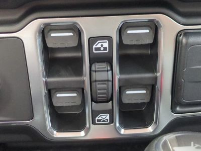 2026 Jeep Wrangler — photo 23 view