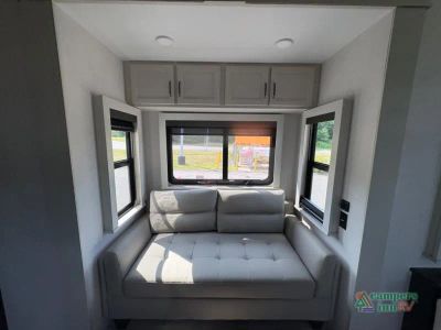 2026 Keystone RV Alpine — photo 14 view