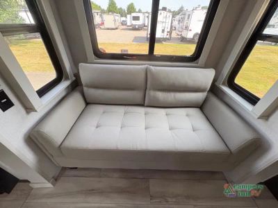 2026 Keystone RV Alpine — photo 10 view