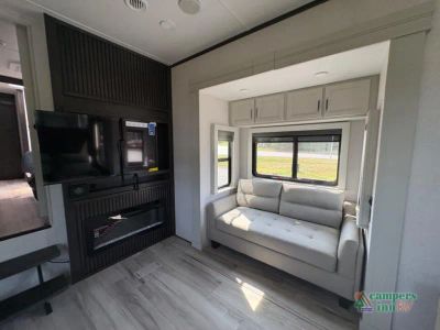 2026 Keystone RV Alpine — photo 13 view