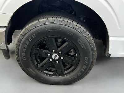 2023 Ford F-150 — photo 11 view