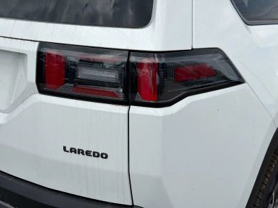 2026 Jeep Cherokee — photo 10 view