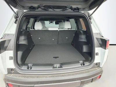 2026 Jeep Cherokee — photo 11 view