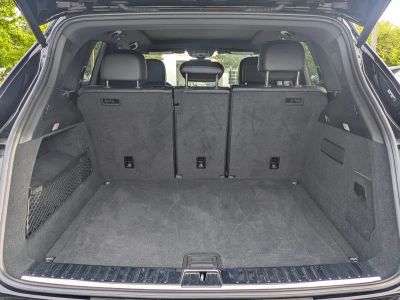 2024 Porsche Cayenne — photo 12 view