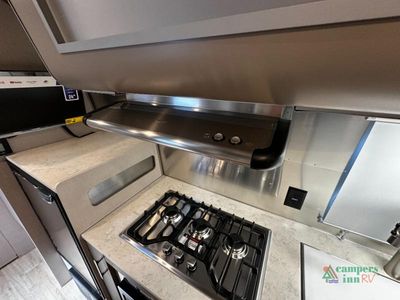 2026 Airstream Caravel - Photo 24