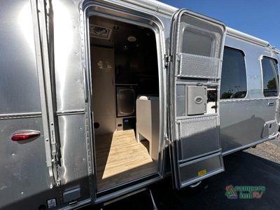 2026 Airstream Caravel - Photo 10