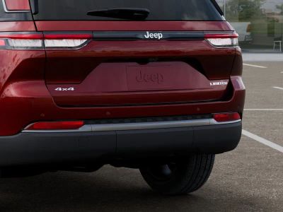 2026 Jeep Grand Cherokee — photo 13 view