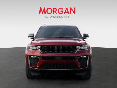 2026 Jeep Grand Cherokee — engine compartment view