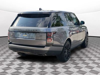 2022 Land Rover Range Rover — interior view