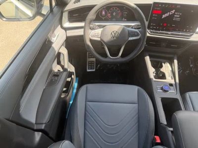 2026 Volkswagen Tiguan — photo 11 view