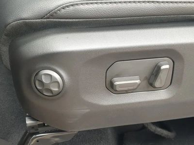 2026 Jeep Gladiator — photo 21 view