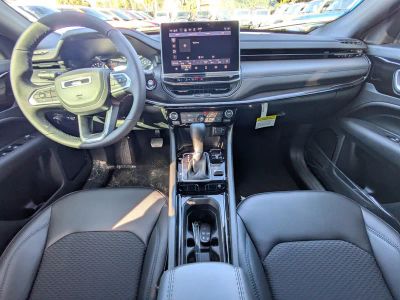 2026 Jeep Compass — photo 13 view