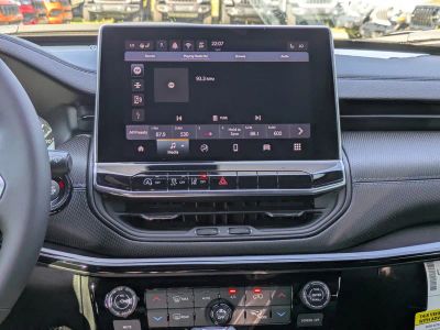 2026 Jeep Compass — photo 16 view