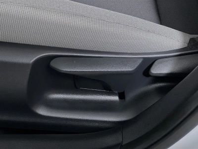 2025 Toyota Corolla — photo 13 view