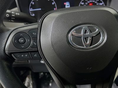 2025 Toyota Corolla — photo 16 view
