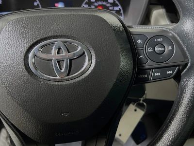 2025 Toyota Corolla — photo 17 view