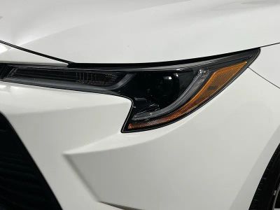 2025 Toyota Corolla — photo 9 view