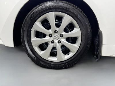 2025 Toyota Corolla — photo 11 view