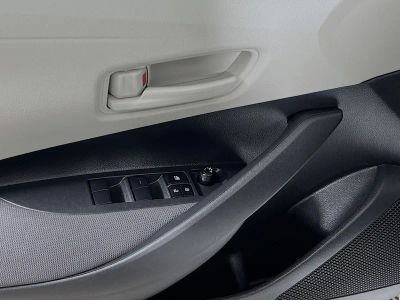 2025 Toyota Corolla — photo 14 view