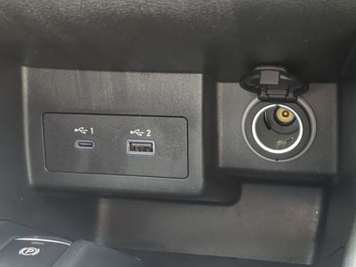 2021 Nissan Kicks - Photo 25