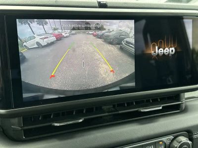 2025 Jeep Wrangler — photo 22 view