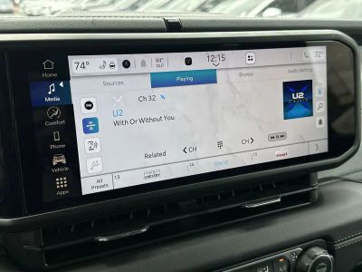 2025 Jeep Wrangler — photo 12 view