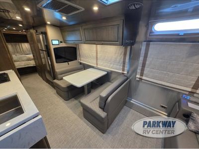 2024 Airstream Classic - Photo 16