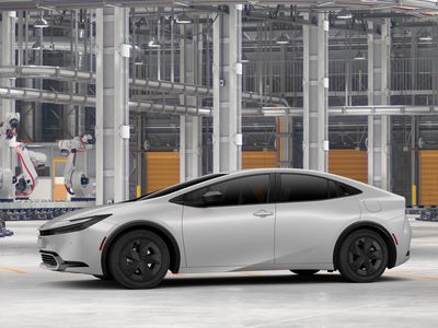 2026 Toyota Prius Plug-in Hybrid - Photo 5