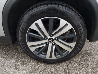 2024 Mitsubishi Outlander Sport — photo 10 view