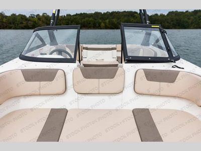 2020 Bayliner VR Series - Photo 9