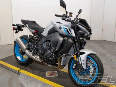 2025 Yamaha MT-10 — front three-quarter view