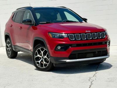 2025 Jeep Compass - Photo 2