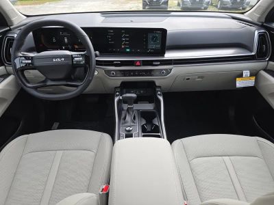 2026 Kia Sorento — photo 12 view
