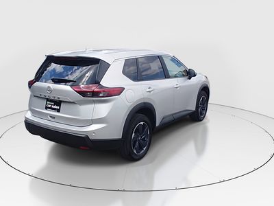 2025 Nissan Rogue - Photo 7