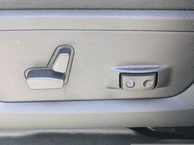 2026 Ram 3500 — photo 17 view
