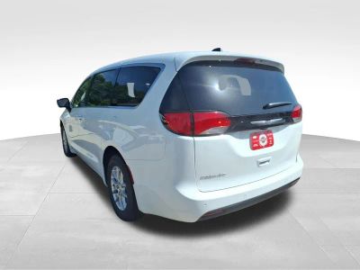 2027 Chrysler Pacifica — rear three-quarter view