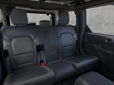 2026 Ford Bronco — photo 11 view