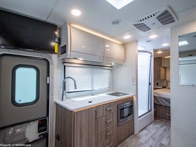 2026 Thor Motor Coach Vegas - Photo 12