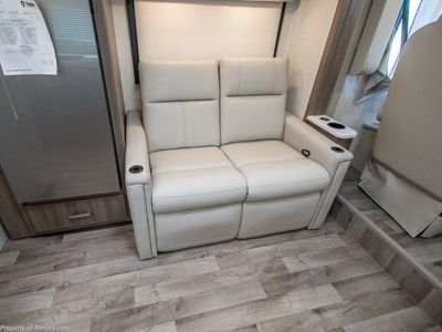 2026 Thor Motor Coach Vegas - Photo 9