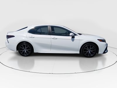 2024 Toyota Camry — photo 8 view