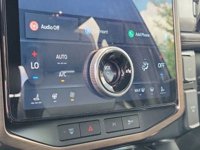 2023 Ford F-150 Lightning — photo 26 view