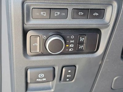 2023 Ford F-150 Lightning — photo 31 view
