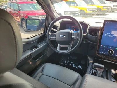 2023 Ford F-150 Lightning — photo 13 view